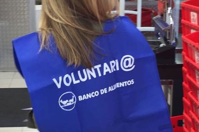 voluntaria del Banco de Alimentos de Vigo