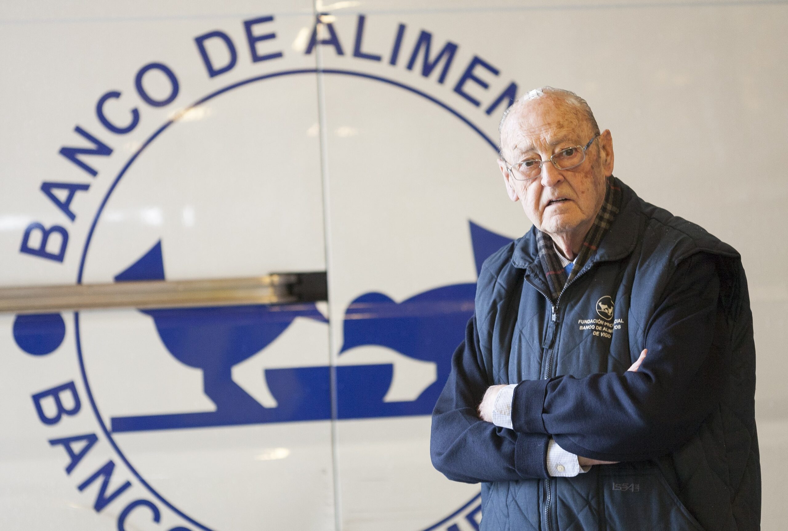 Tito Badía con fondo Banco Alimentos – copia-min