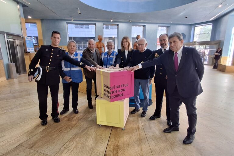 foto de familia presentación concierto benéfico 30º Fundación Provincial Banco Alimentos